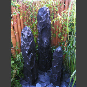 3 Quellsteine schwarzer Marmor bruchrau 150cm2
