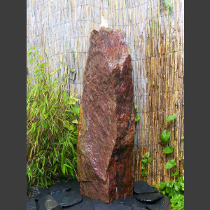 Schiefer Monolith Quellstein rotbunt 75cm