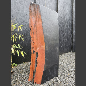 Monolith schwarz bunter Schiefer 135cm hoch