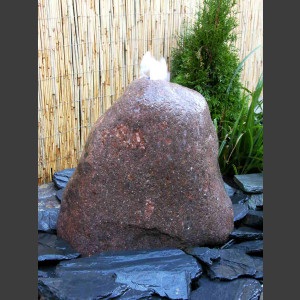 Findling Brunnen roter Granit 20cm