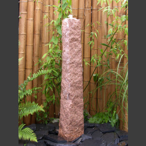 Quellstein Obelisk roter Granit 120cm1