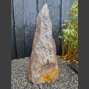 Solitärstein rot-bunter Schiefer 88cm hoch