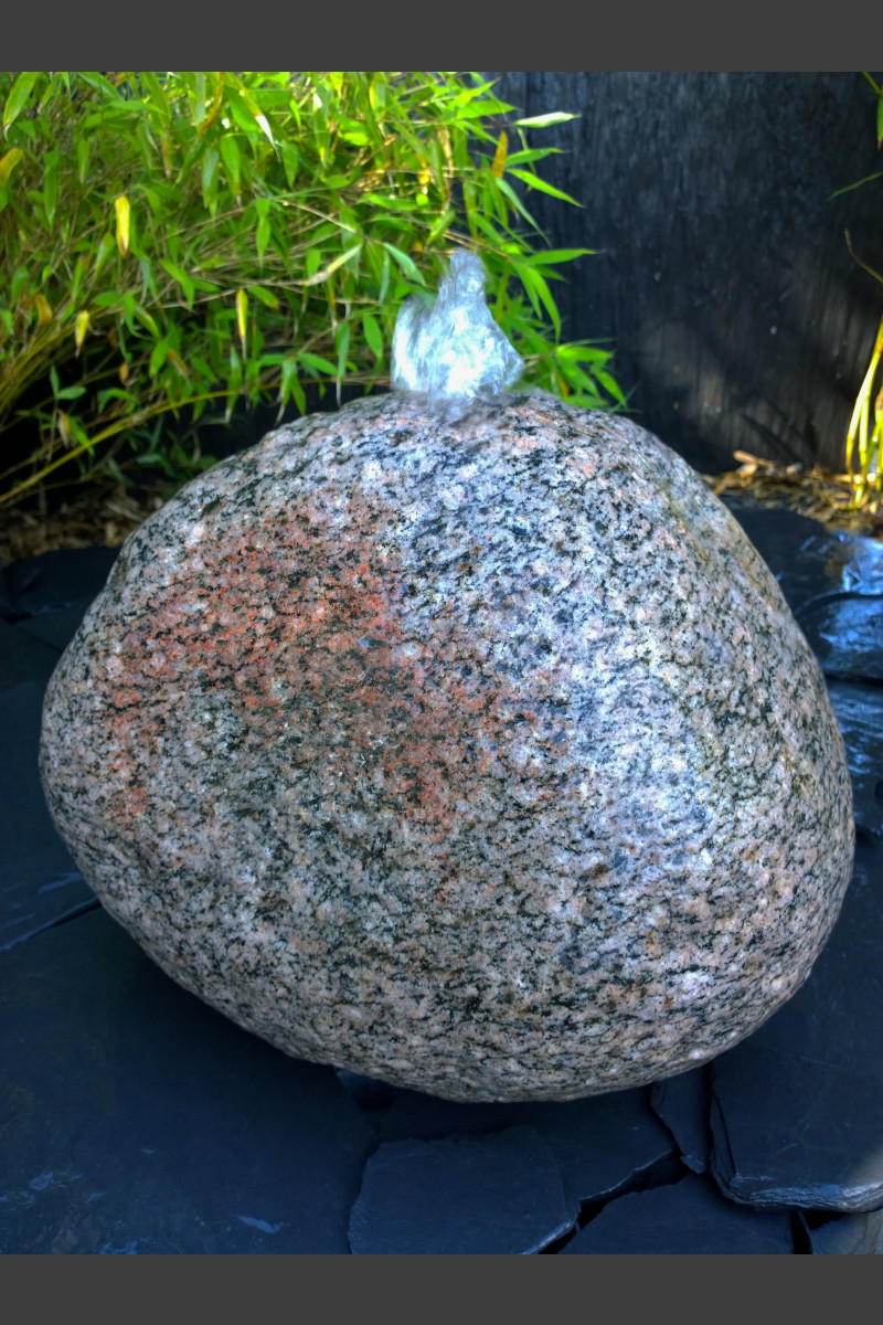 Findling Quellstein Brunnen nordischer Granit 30cm Komplettset