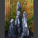 3 Monolithen Quellsteine schwarz-weißer Marmor geschliffen 120cm