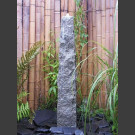 Quellstein Brunnen Obelisk grauer Granit 120cm
