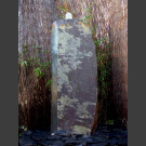 Schiefer Monolith Quellstein  lila 120cm hoch