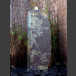 Schiefer Monolith Quellstein  lila 120cm hoch
