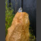 Monolith Quellstein beiger Sandstein 80cm