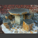 Table et chaises de jardin de basalte