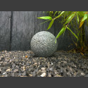 Boule en granite gris 20cm 
