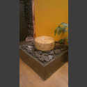 Fontaine d’intérieur Meule granite jaune en bassin de granit hexagonal