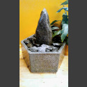Fontaine d’intérieur set Bloc erratique gris-noire 25cm en bassin de granit hexagonal