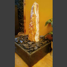Fontaine d’intérieur set Onyx Monolith poncè en bassin de granit carré