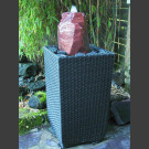 Fontaine pour la terrasse grès rouge dans panier