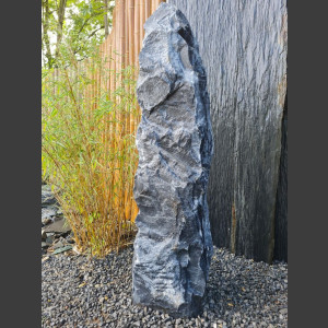 Alaska Monoliet van Marmer zwart wit 130cm hoog