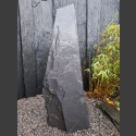 Monoliet van zwart Leisteen 132cm hoog